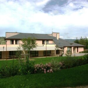 Façade Aux portes des monts d'Aubrac