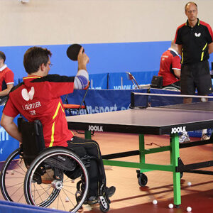 Complexe Euroméditerranéen : entrainement pour la para-ping-pong à Montrodat en Lozère
